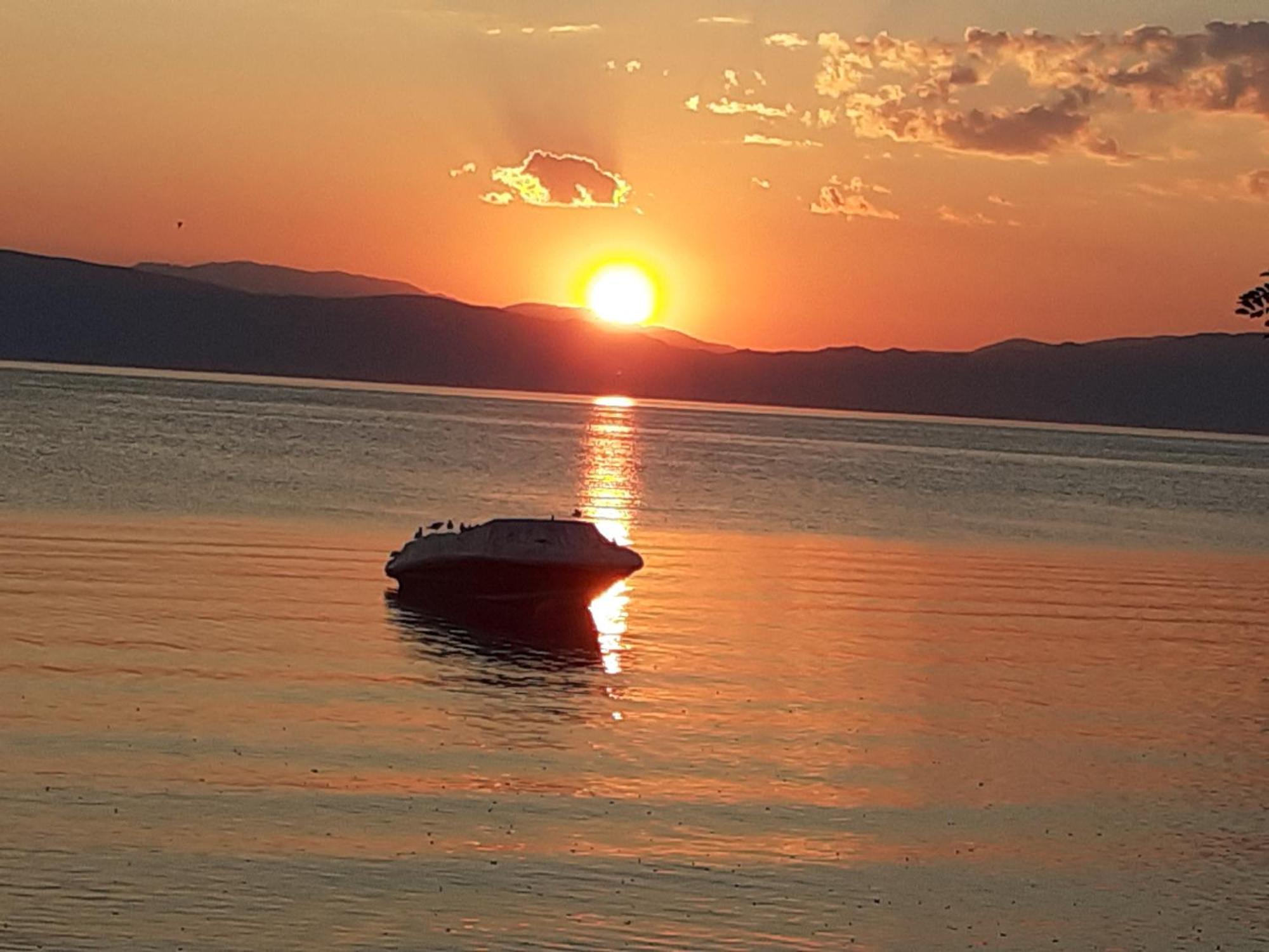Guesthouse Zimovski Peštani Dış mekan fotoğraf